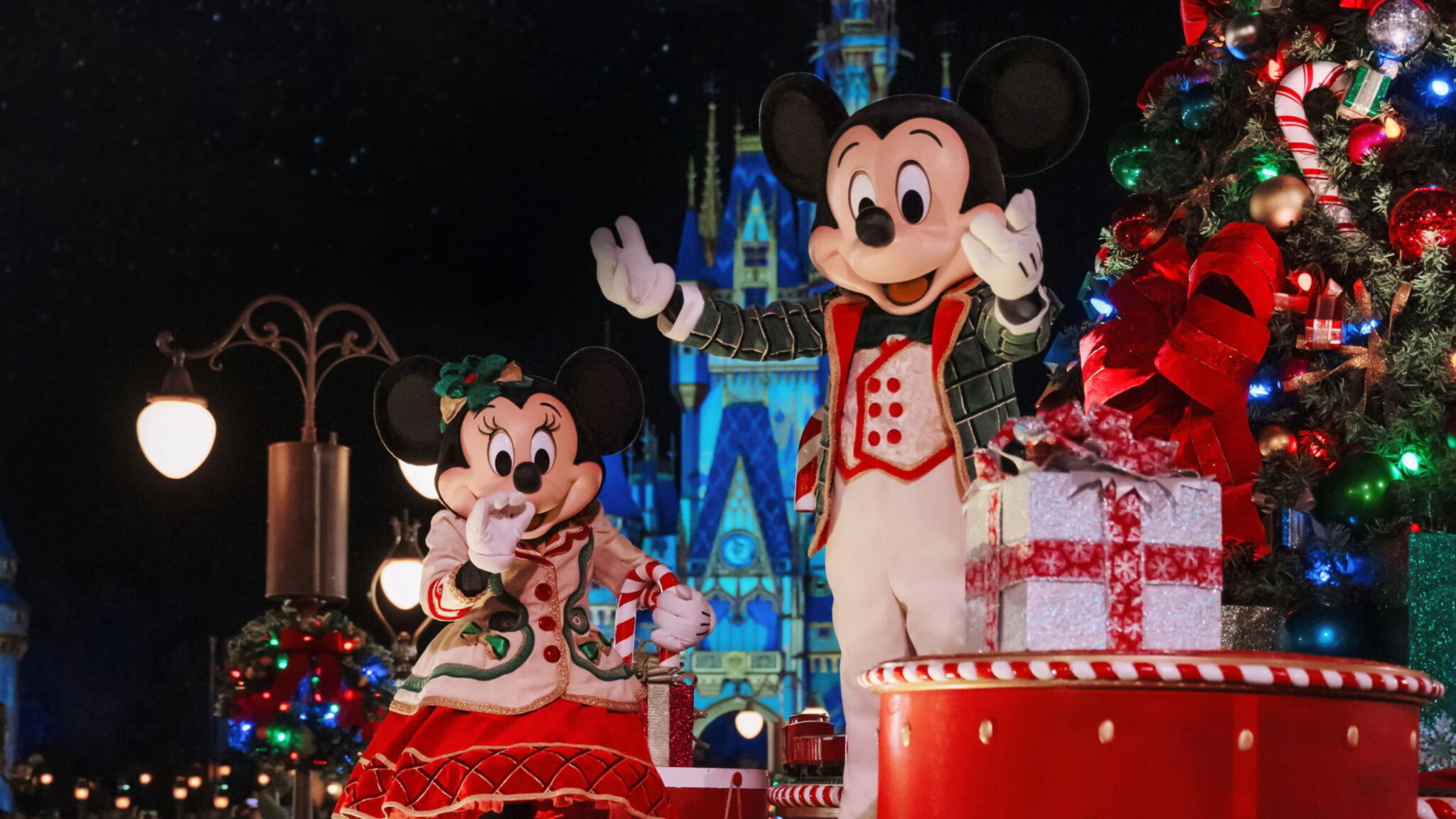 Beverage Ritual Renaissance Mickey’s Very Merry Christmas Party at Walt Disney World® - Renaissance ...
