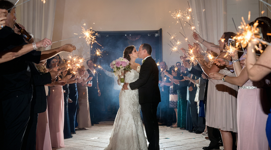 renaissance-orlando-resort-disney-springs-area-wedding 1
